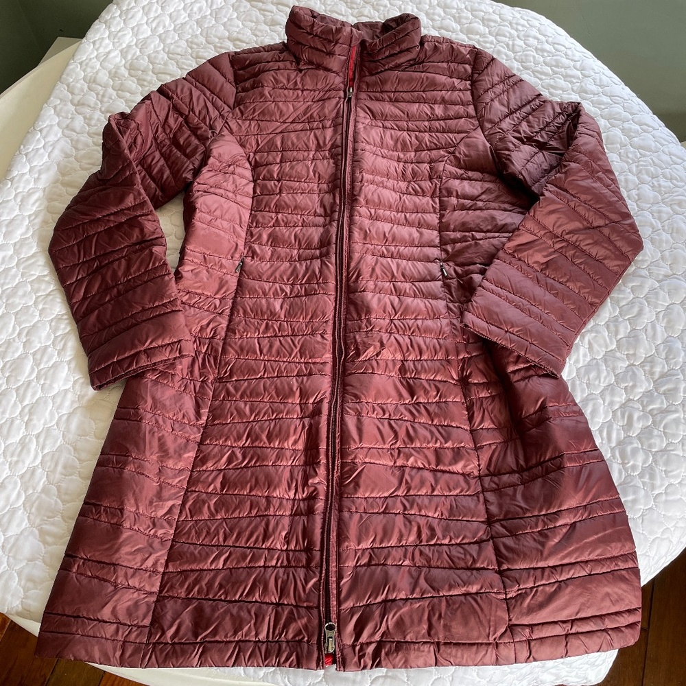 Patagonia Women's Puffer Jacket - Burgundy